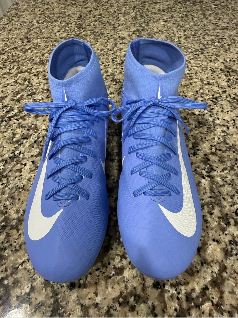 Custom Nike Superfly 10 soccer cleats, size 7.5 W / 6 M.